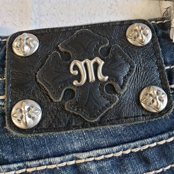 Miss Me Signature Cuffed Capri Jeans Sz 26 Distressed Blue Stitched Flap Pocket - Picture 8 of 12